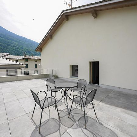 Al Campanile - Valtellina - 15 Min Da Bernina Express Appartement Grosotto Buitenkant foto